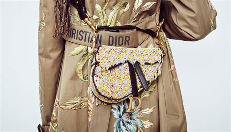 dior mirror bag beyonce rihanna jeffree star|Dior Brought Back the Saddle Bag With a Global Instagram Blitz.